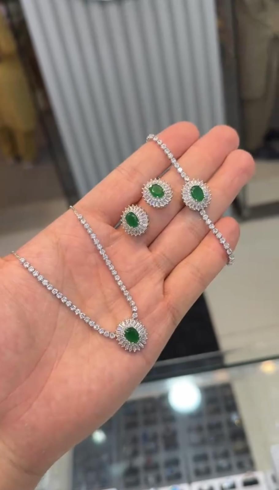 Zircon Stone Necklace Set