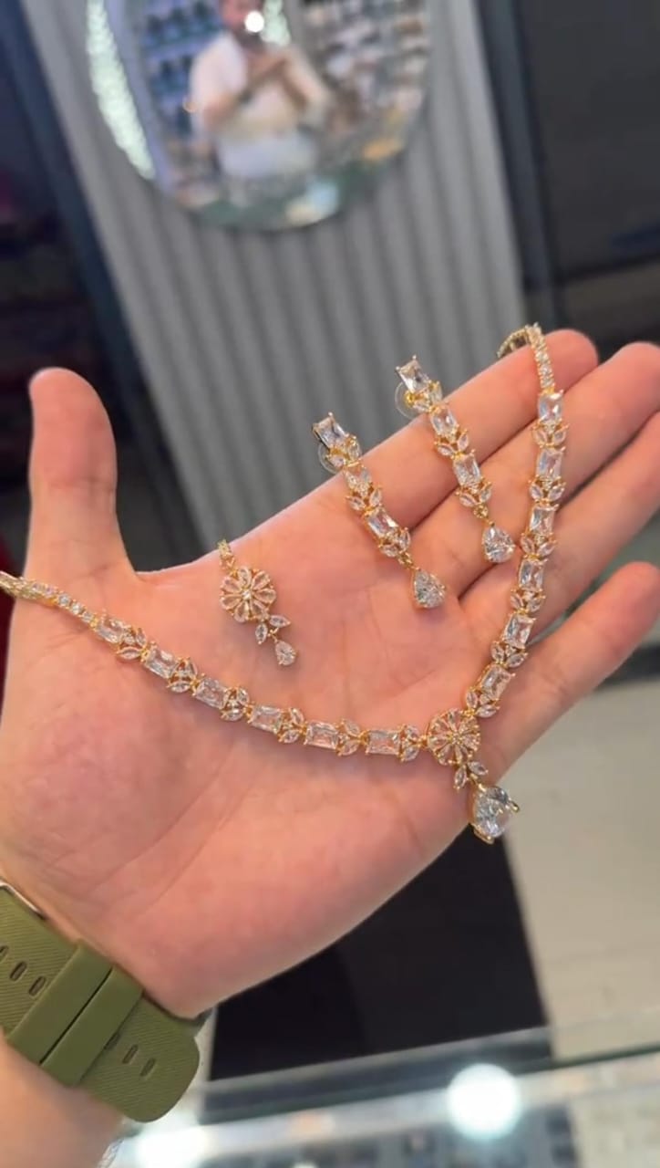 Zircon Necklace Set